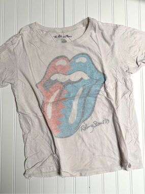 the Rolling Stones Tee in Light Cream with Red & Blue Tongue Graphic